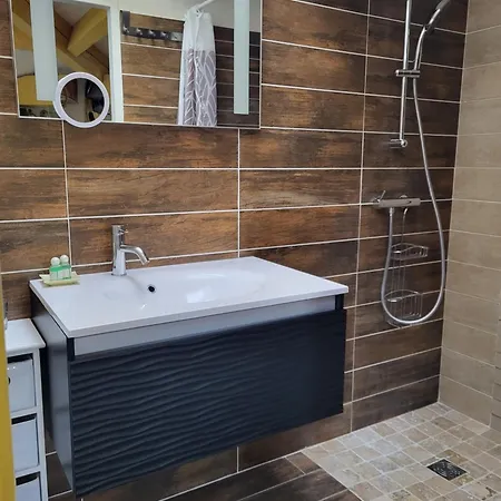 Les Parfums Du Midi Bed & Breakfast Saint-Victor-de-Malcap