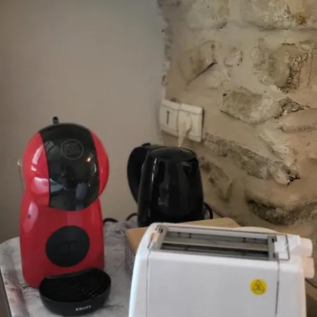 Les Parfums Du Midi Bed & Breakfast 4*