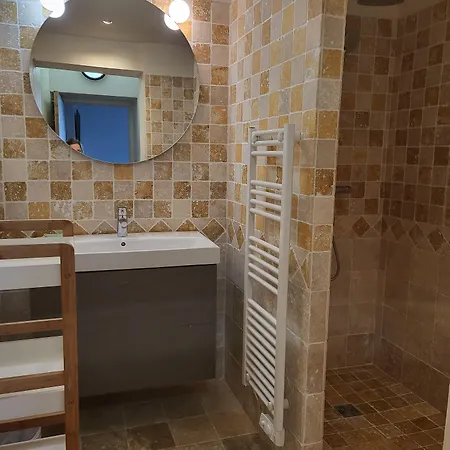 Les Parfums Du Midi 4* Saint-Victor-de-Malcap