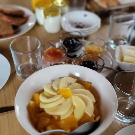 Bed & Breakfast Les Parfums Du Midi 4*