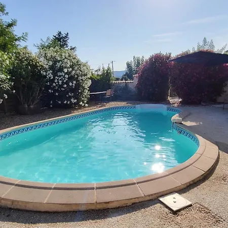 Les Parfums Du Midi Bed & Breakfast 4*