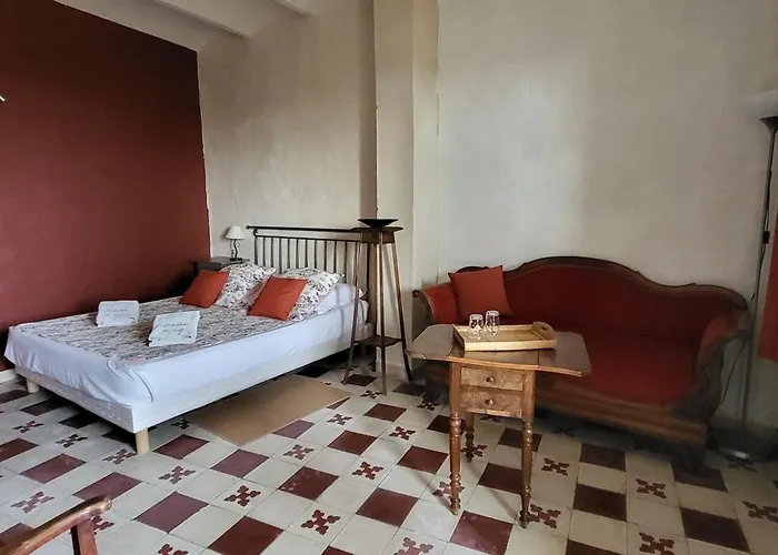Bed & Breakfast Les Parfums Du Midi 4*